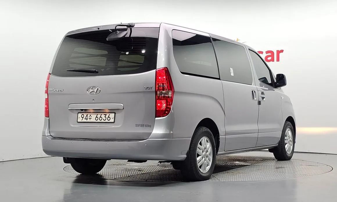 Hyundai Starex — фото 4