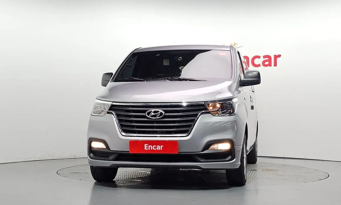 Hyundai Starex — фото 2