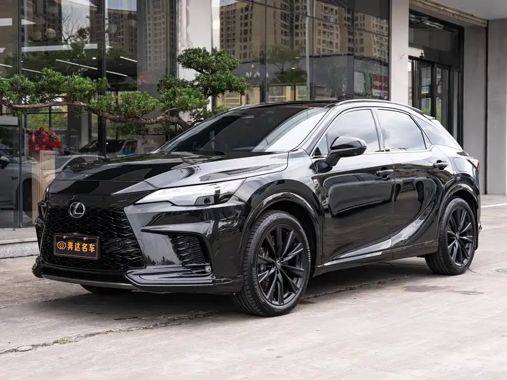 Lexus RX — фото 1