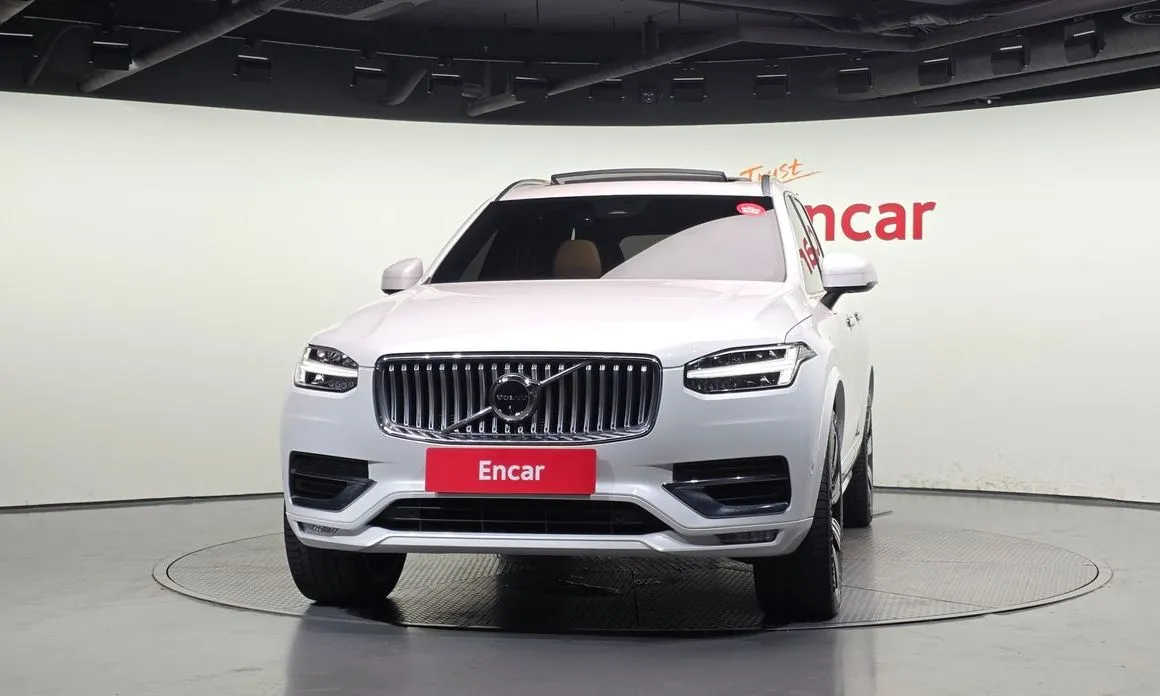 Volvo XC90 — фото 6