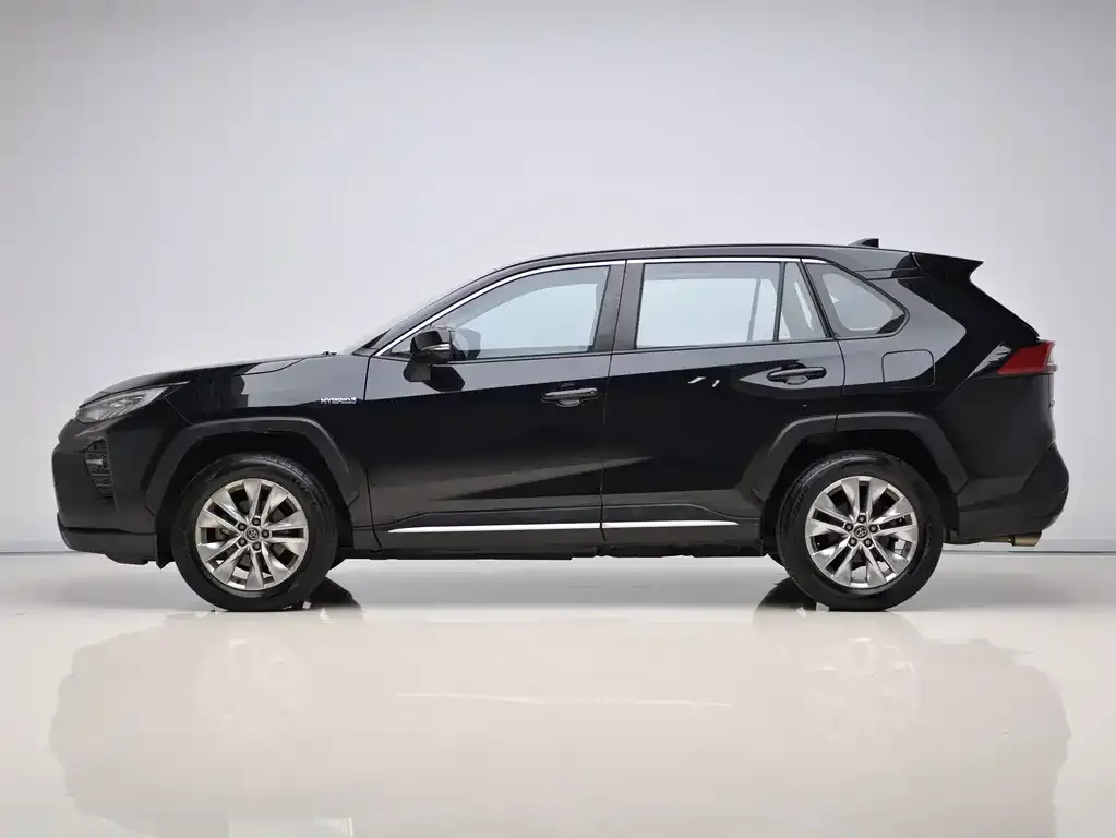 Toyota Wildlander — фото 10