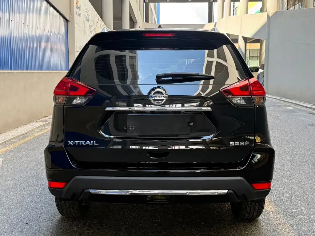 Nissan X-Trail — фото 4