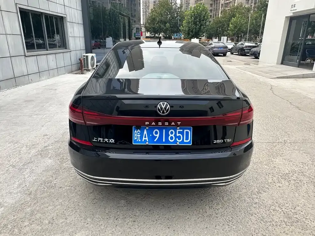 Volkswagen Passat — фото 6