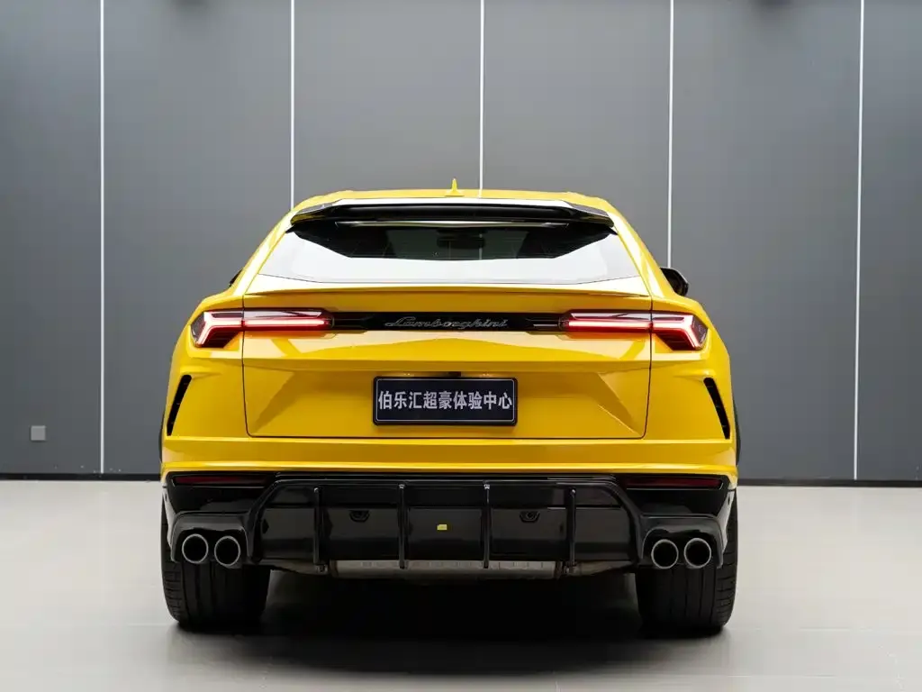 Lamborghini Urus — фото 9