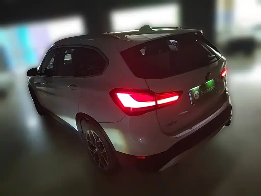 BMW X1 — фото 8