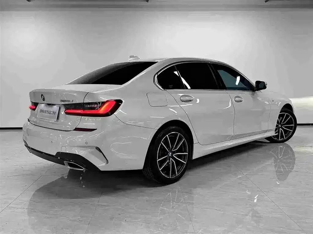 BMW 3 Series — фото 7