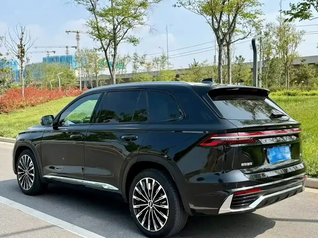 Geely Xingyue L — фото 8