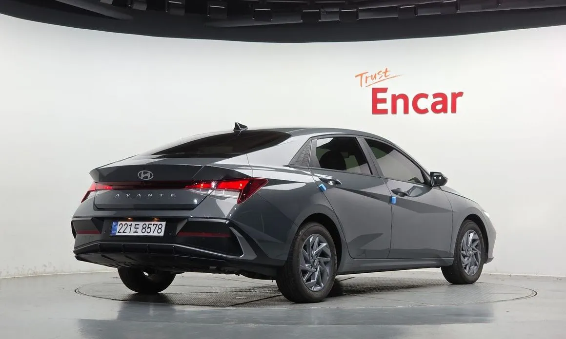Hyundai AVANTE — фото 2