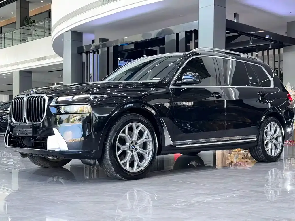 BMW X7 — фото 1