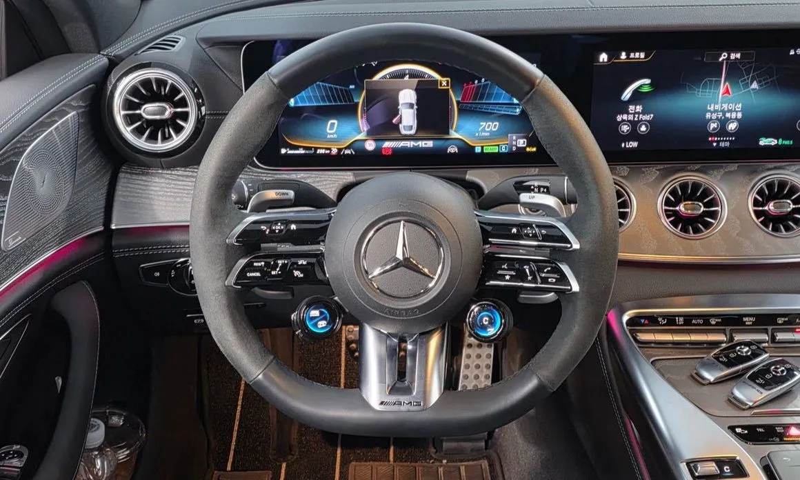 Mercedes-Benz AMG GT — фото 8