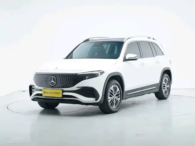 Mercedes-Benz EQB — фото 1