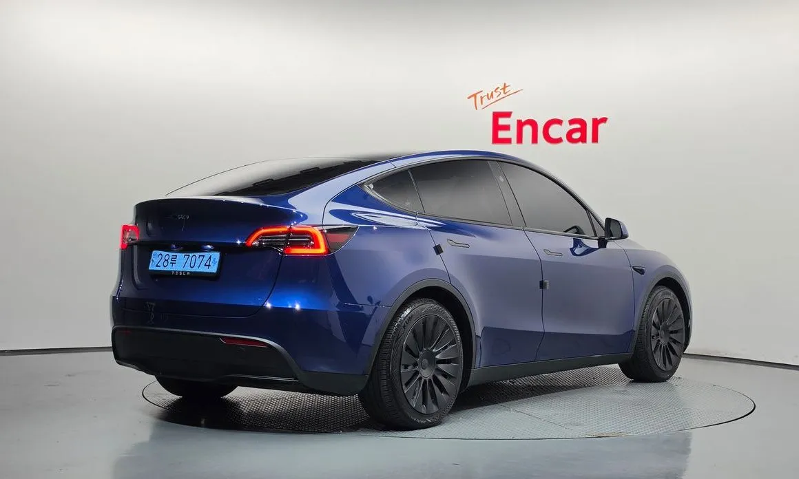 Tesla Model Y — фото 6