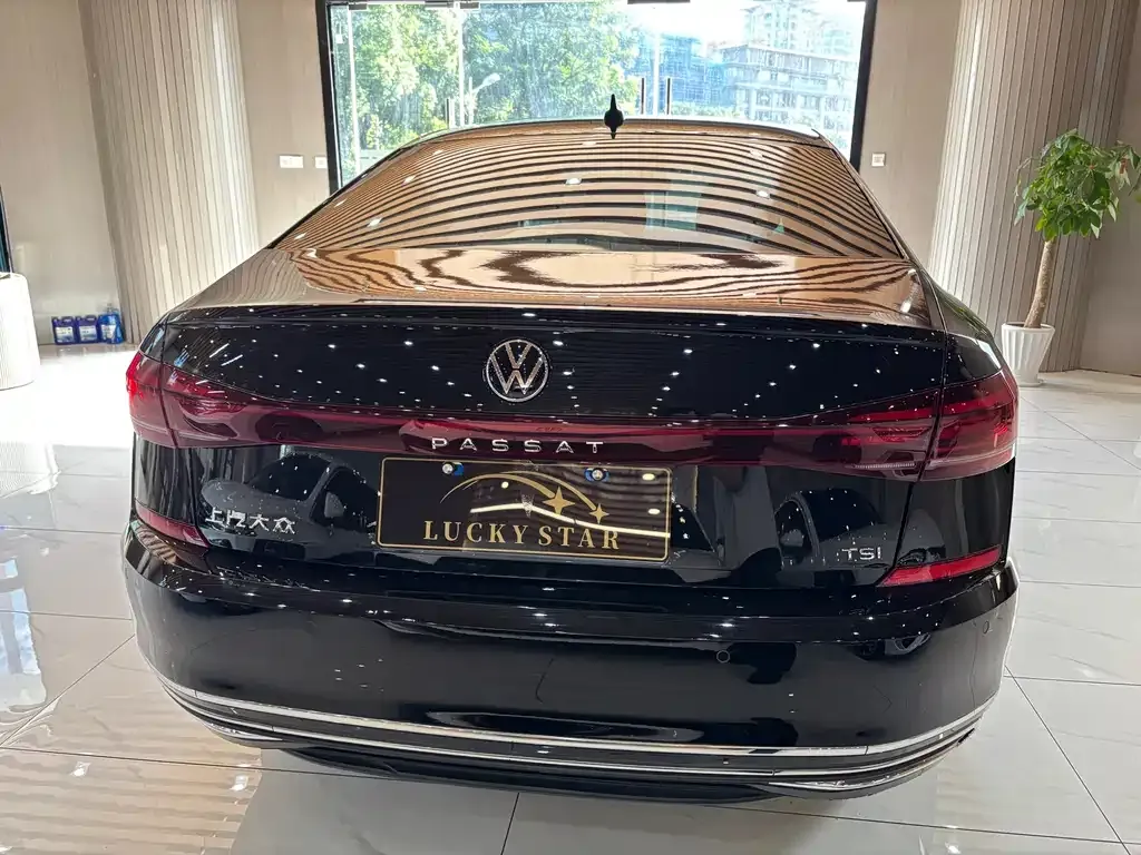 Volkswagen Passat — фото 3