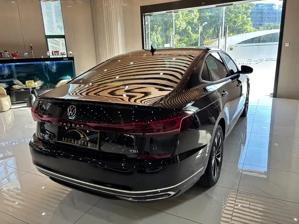 Volkswagen Passat — фото 2