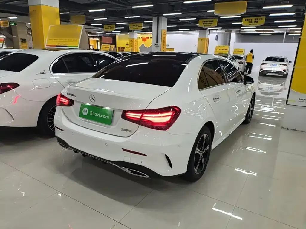 Mercedes-Benz A-Class — фото 10