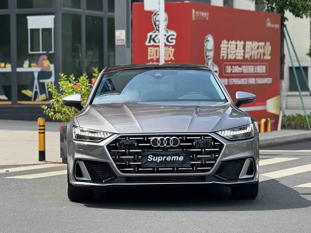 Audi A7L — фото 7