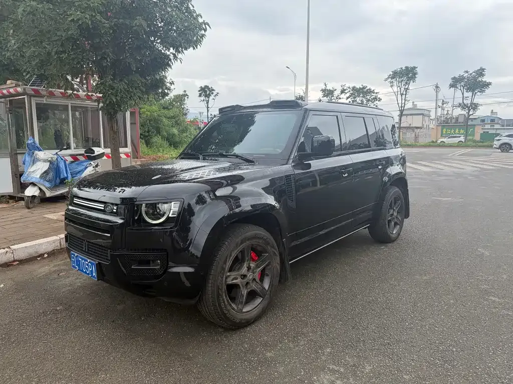 Land Rover Defender — фото 1