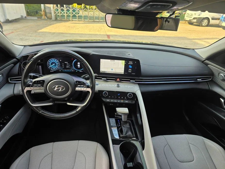 Hyundai AVANTE — фото 2