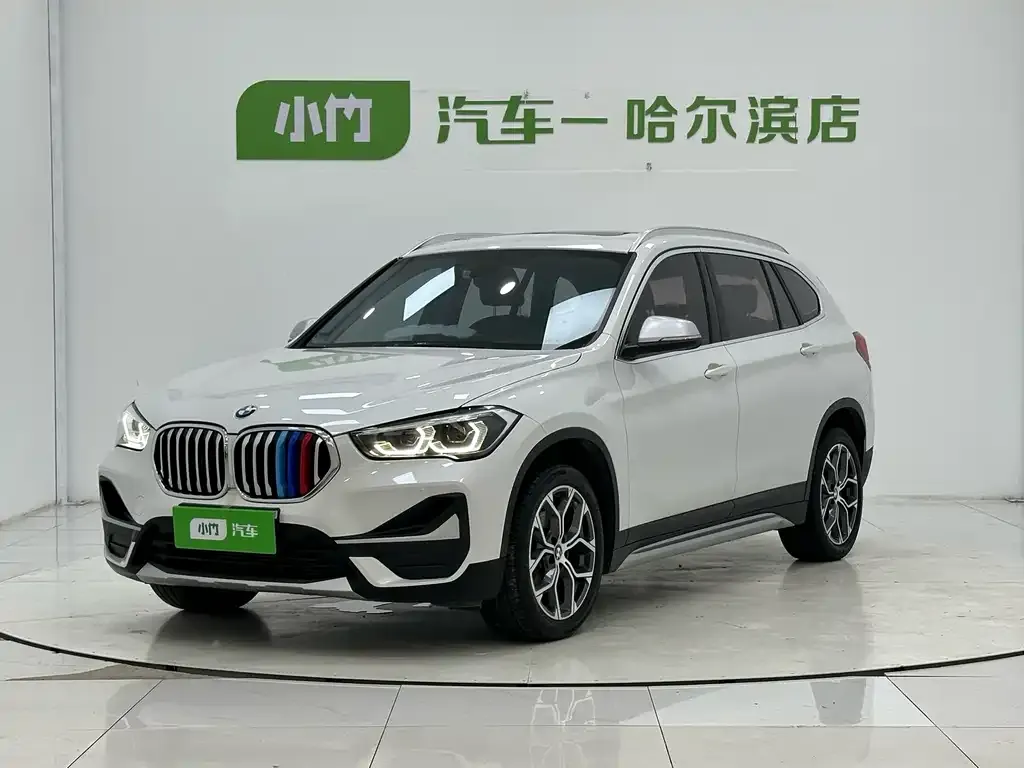 BMW X1 — фото 1