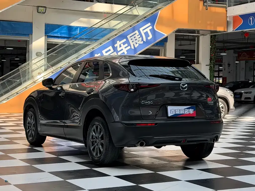 Mazda CX-30 — фото 4