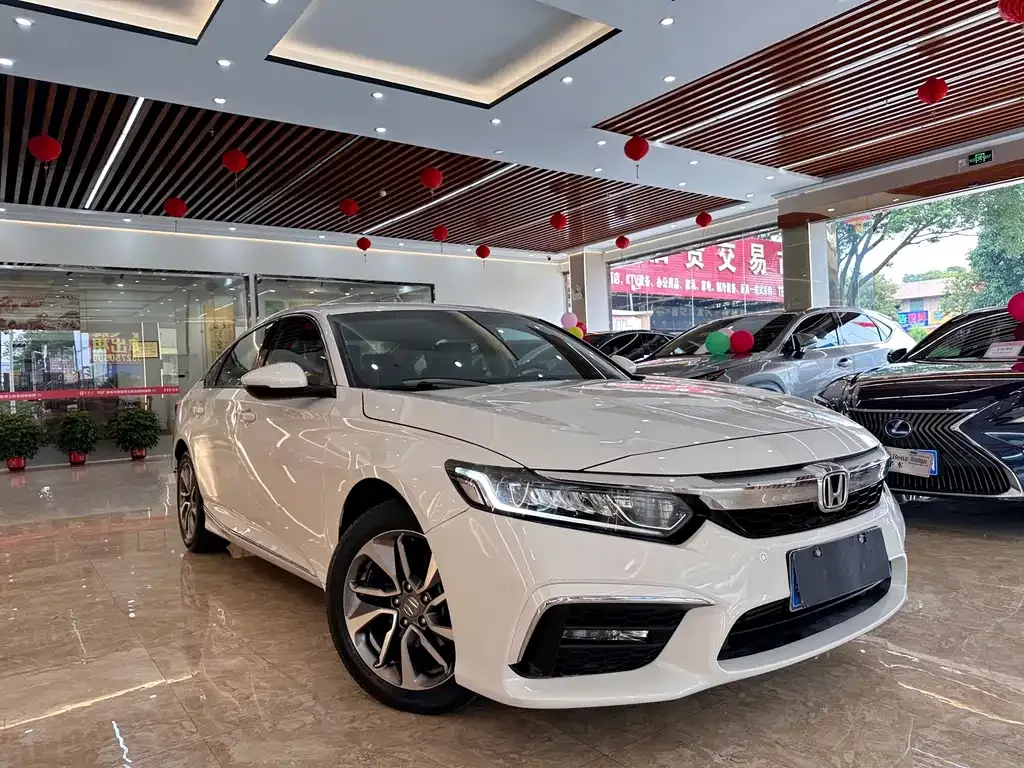 Honda Inspire — фото 10