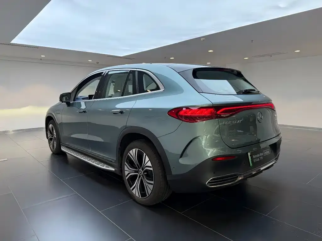 Mercedes-Benz EQE SUV — фото 2
