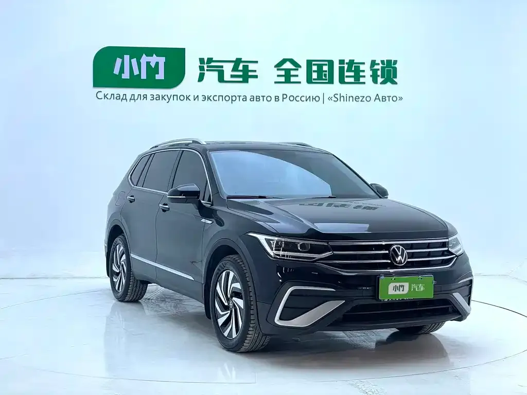 Volkswagen Tiguan L — фото 4
