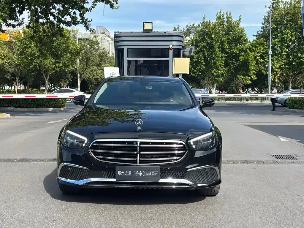 Mercedes-Benz E-Class — фото 10