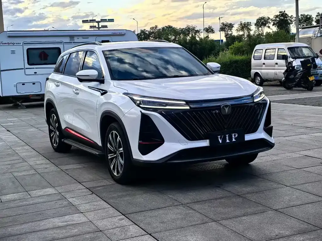 Changan CS75 PLUS — фото 6
