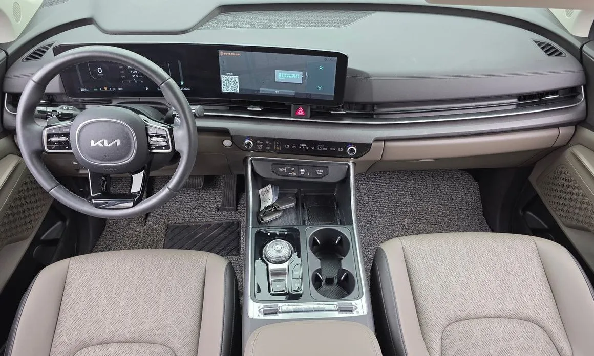 Kia Carnival — фото 10