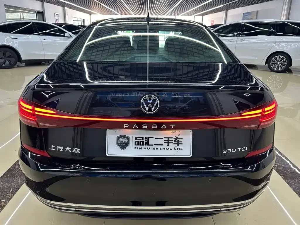 Volkswagen Passat — фото 2
