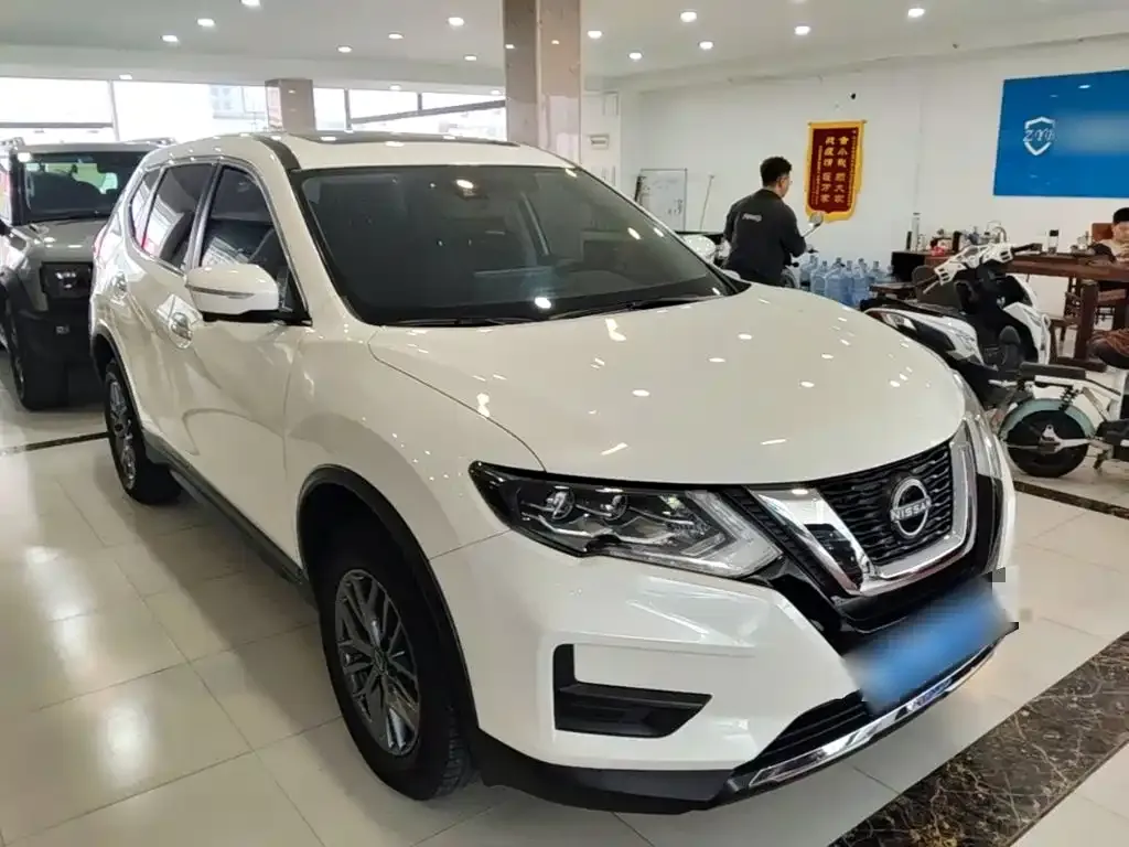 Nissan X-Trail — фото 4