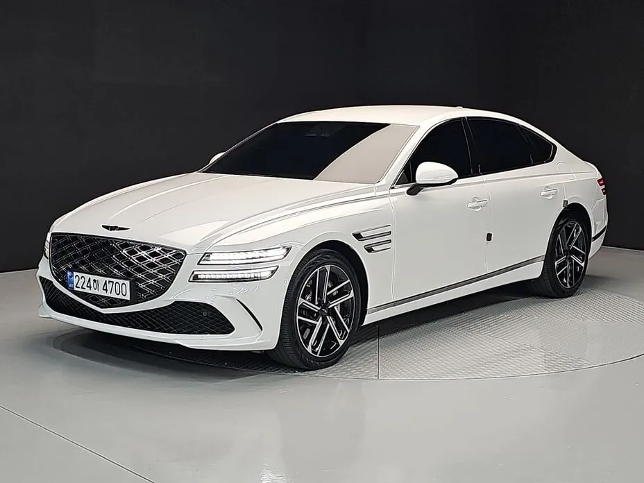 Genesis G80 — фото 1