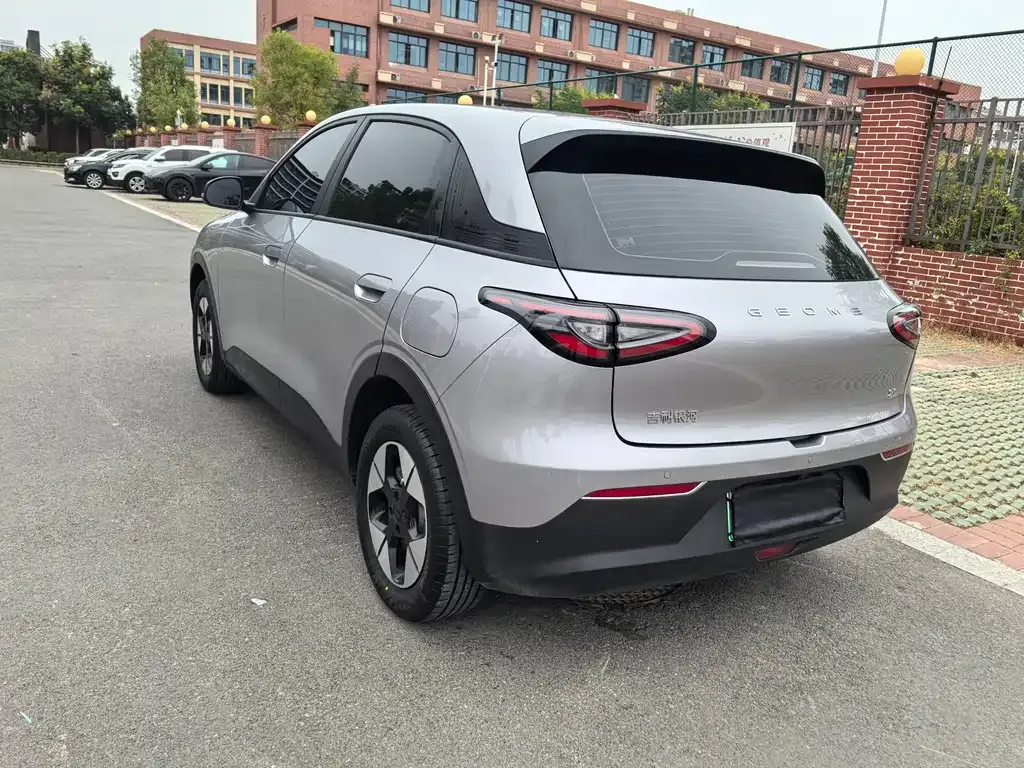Geely Starburst — фото 10