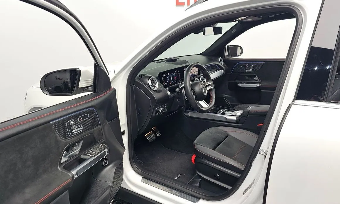 Mercedes-Benz GLB-Class — фото 10