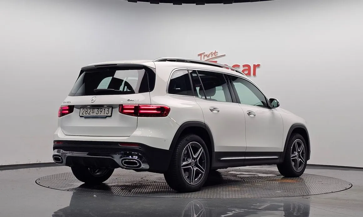 Mercedes-Benz GLB-Class — фото 8