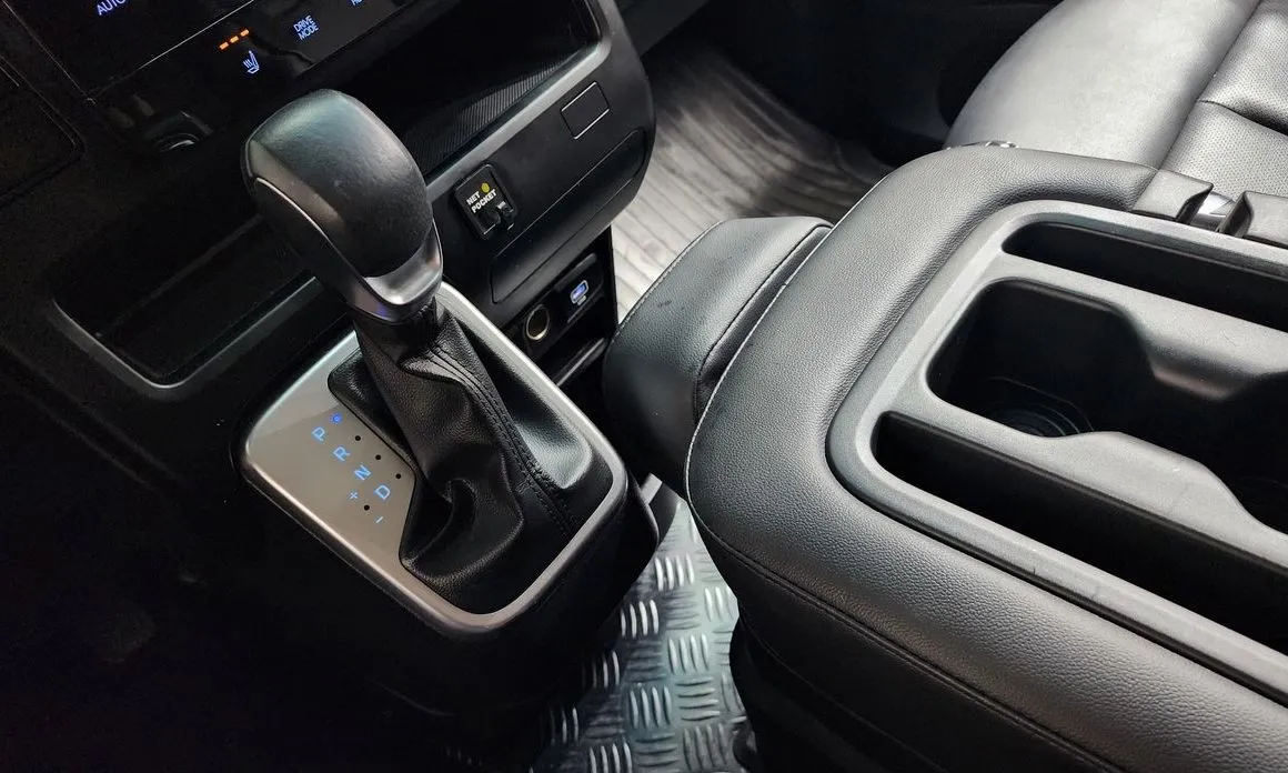 Hyundai Staria — фото 9