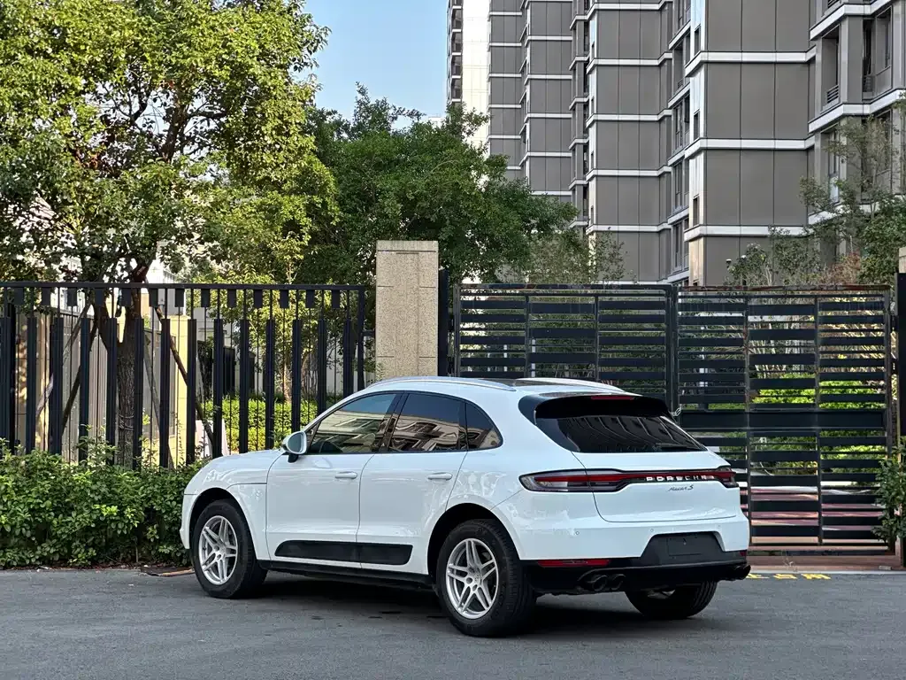 Porsche Macan — фото 6
