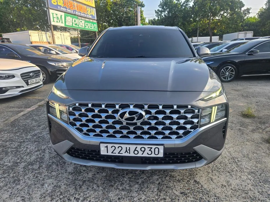 Hyundai Santafe — фото 1