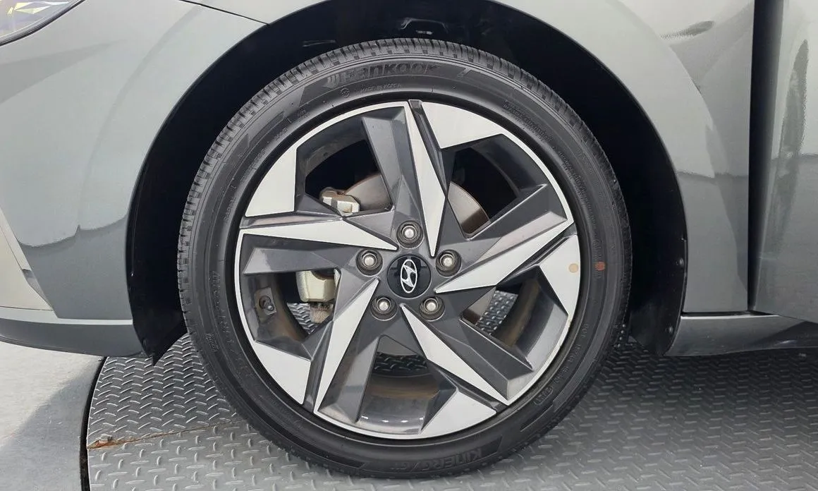 Hyundai AVANTE — фото 9