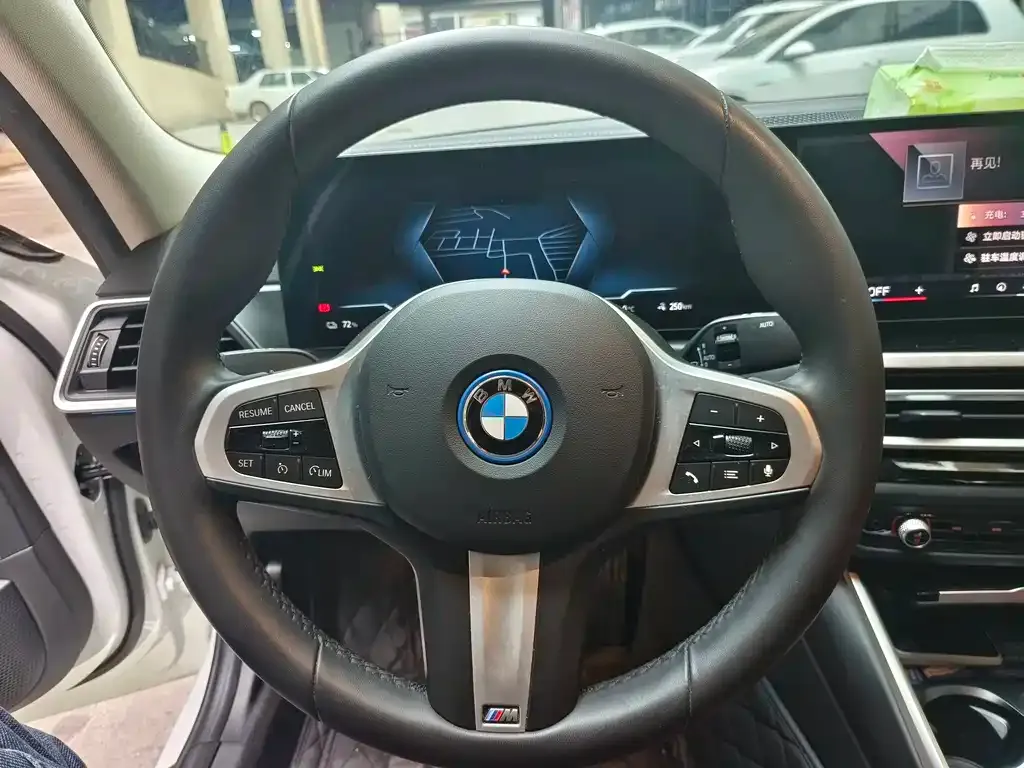 BMW i3 — фото 3