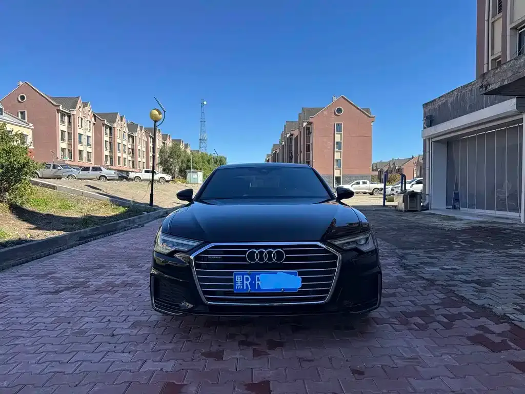 Audi A6L — фото 7