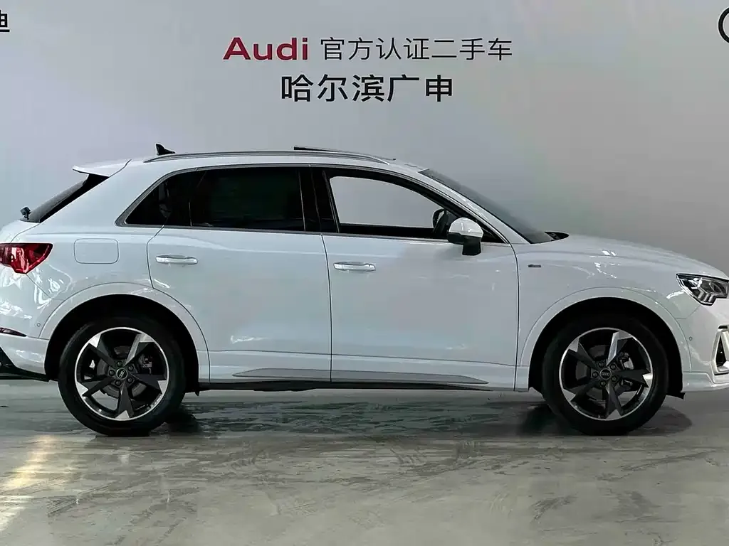 Audi Q3 — фото 6