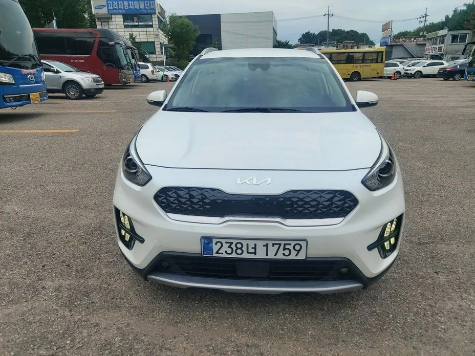 Kia Niro — фото 1