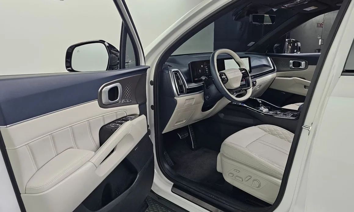 Kia Sorento — фото 9