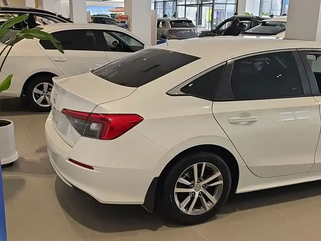 Honda Civic — фото 6
