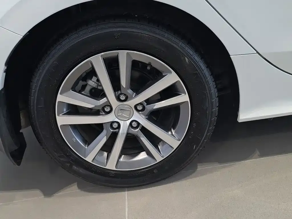 Honda Civic — фото 3