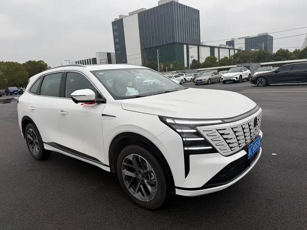 Changan CS75 PLUS — фото 3