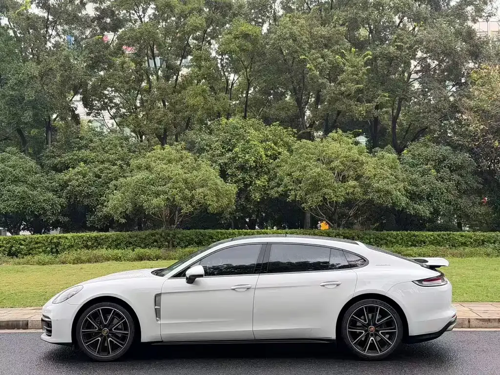 Porsche Panamera — фото 8