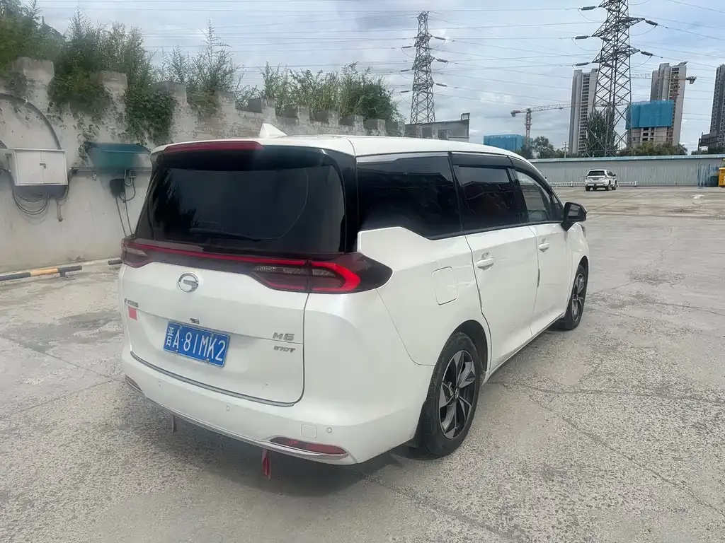 GAC Motor Trumpchi M6 — фото 10